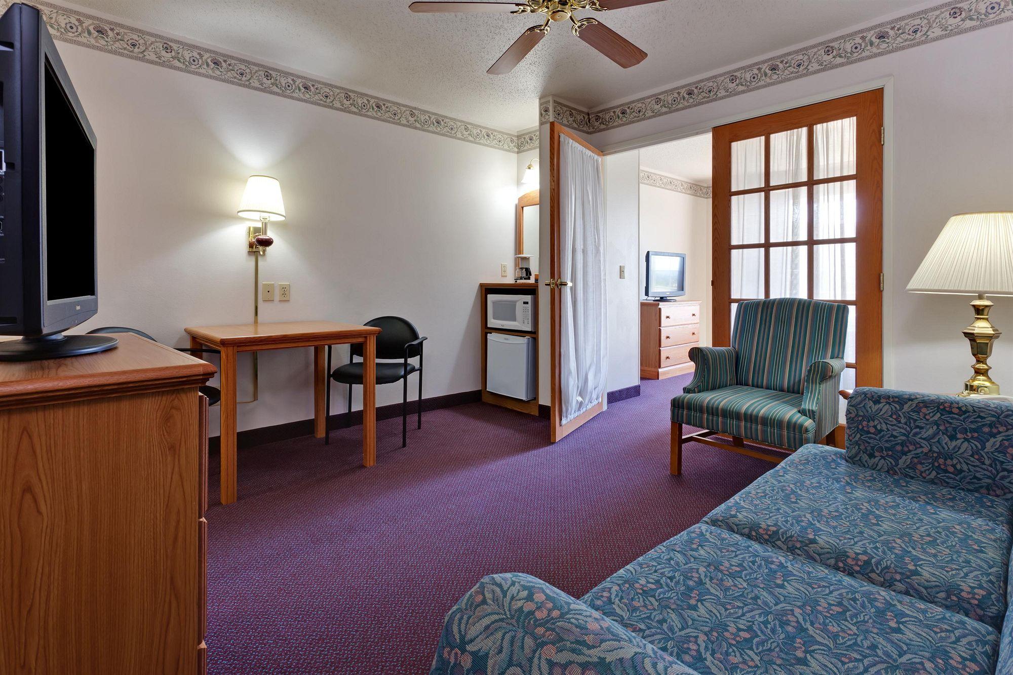 Country Inn & Suites By Radisson, Big Flats Horseheads Dış mekan fotoğraf